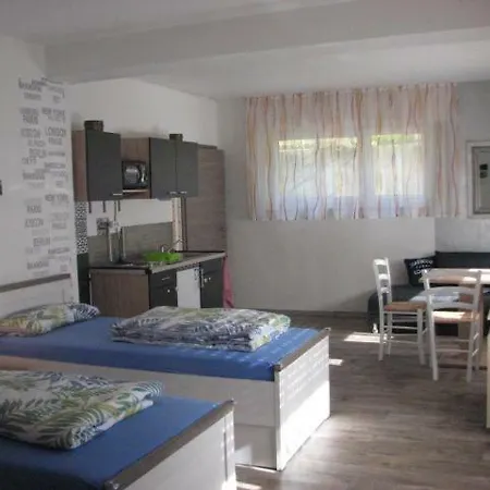 Gastehaus Antonio Homestay *