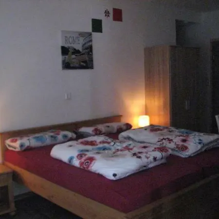 Gastehaus Antonio Homestay Dallau